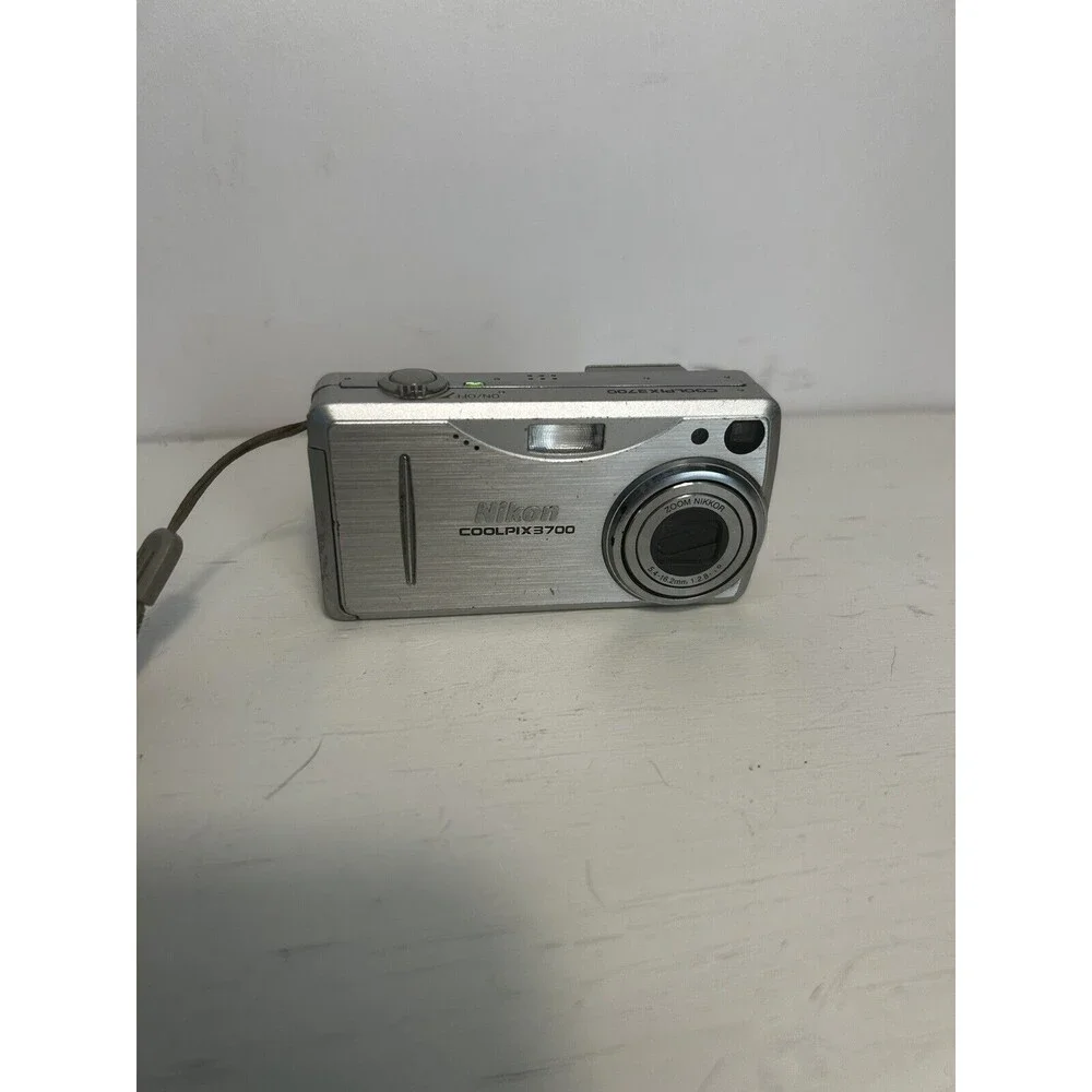 Nikon COOLPIX E3700 3x Zoom Compact Digital Camera Silver w/Battery No SD Card